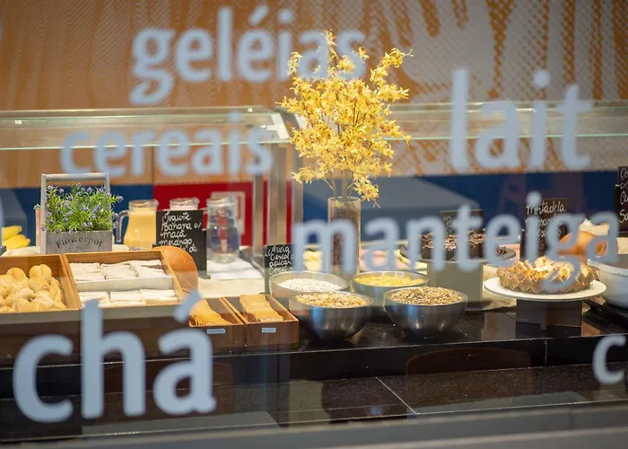 福塔萊薩普拉亞德伊拉塞馬宜必思經濟型飯店